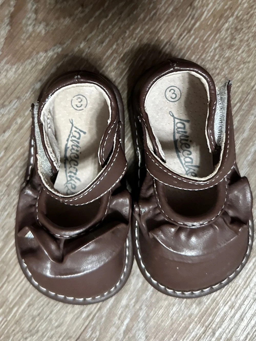 Laniecakes toddler baby  Mary Jane shoes ruffled bow Size 3 Alligator